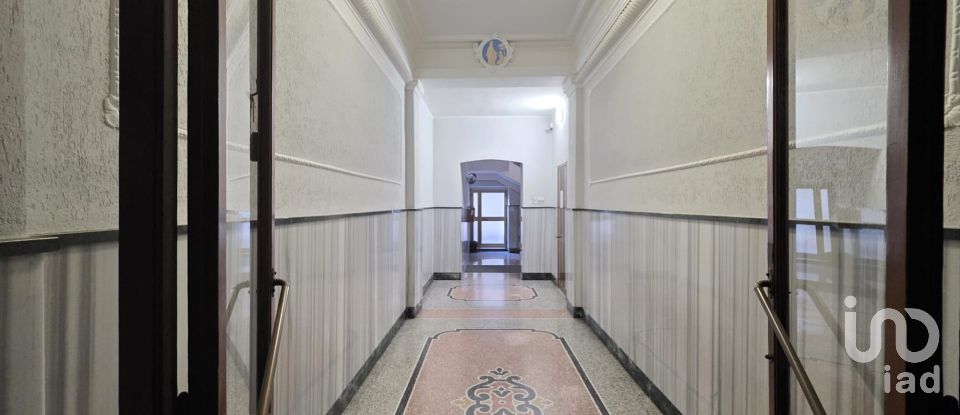 Varie superfici 13 locali di 449 m² a Savona (17100)