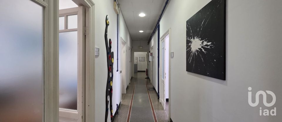 Varie superfici 13 locali di 449 m² a Savona (17100)