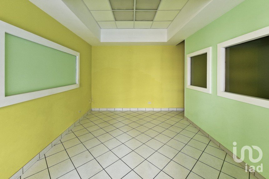 Negozio / locale commerciale di 30 m² in Sant'Elpidio a Mare (63811)