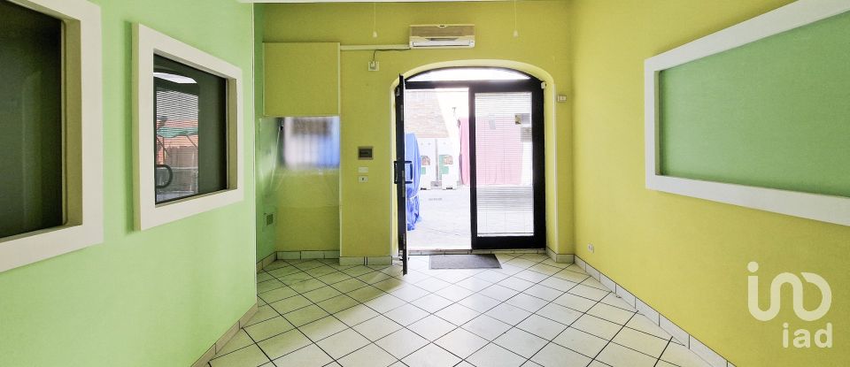 Negozio / locale commerciale di 30 m² in Sant'Elpidio a Mare (63811)