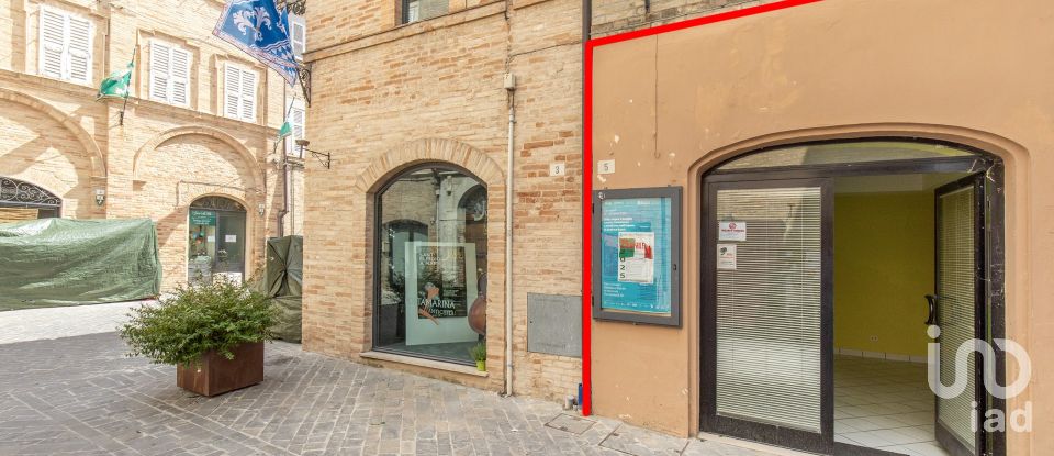 Negozio / locale commerciale di 30 m² in Sant'Elpidio a Mare (63811)