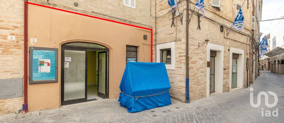 Negozio / locale commerciale di 30 m² in Sant'Elpidio a Mare (63811)