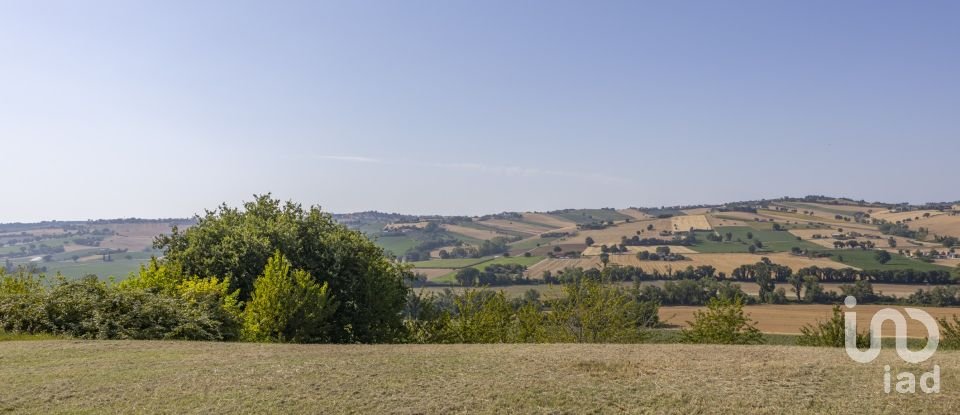 Casa indipendente / Villa 8 locali di 400 m² in Filottrano (60024)