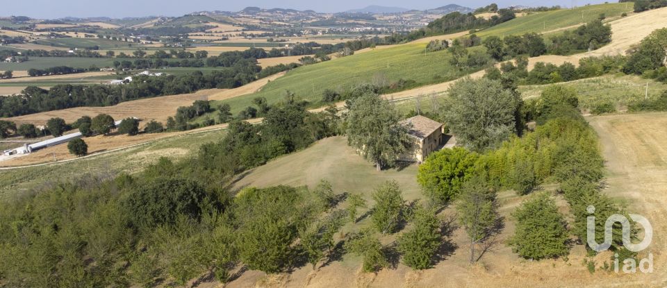 Casa indipendente / Villa 8 locali di 400 m² in Filottrano (60024)