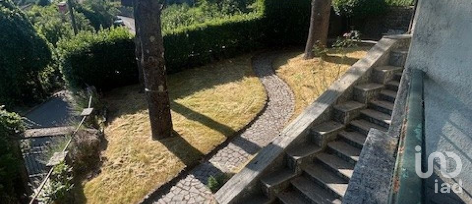 Farm 10 rooms of 230 m² in Carro (19012)