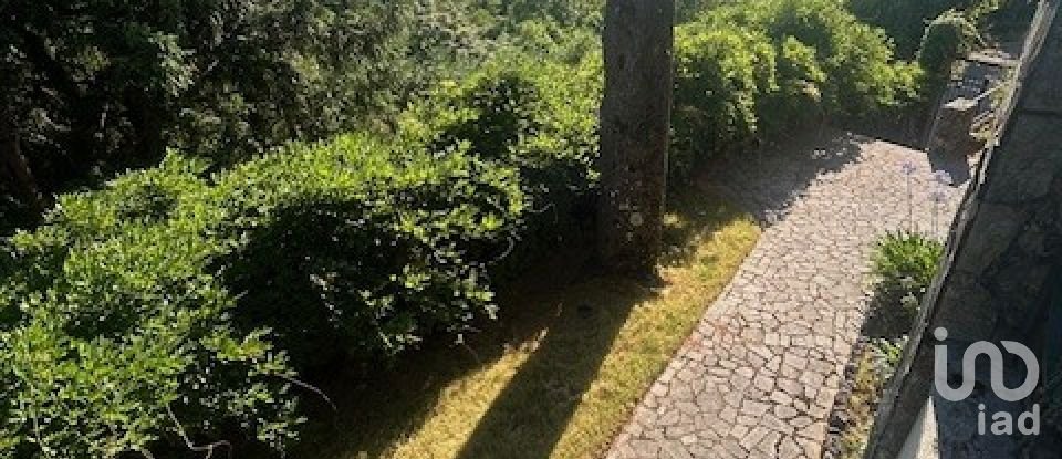 Farm 10 rooms of 230 m² in Carro (19012)