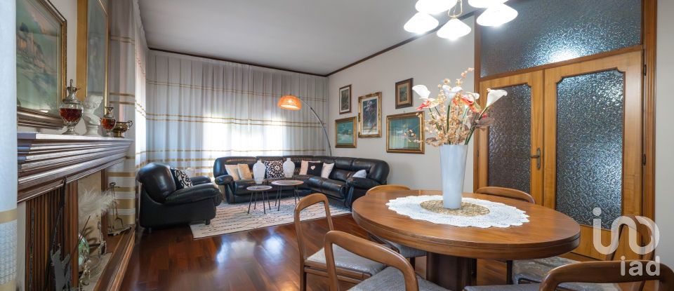 Casa indipendente 7 locali di 241 m² in Codigoro (44021)