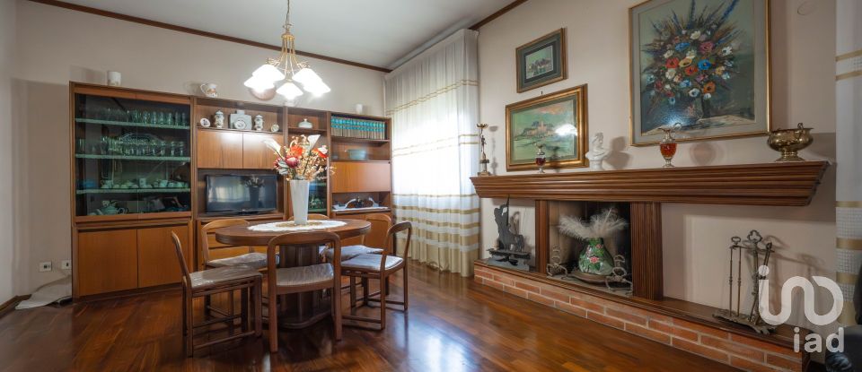 Casa indipendente 7 locali di 241 m² in Codigoro (44021)