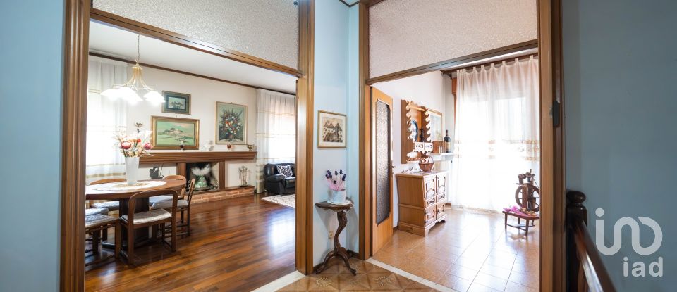 Casa indipendente 7 locali di 241 m² in Codigoro (44021)