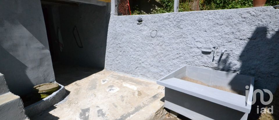 Casa di paese 3 locali di 45 m² in Lumarzo (16024)