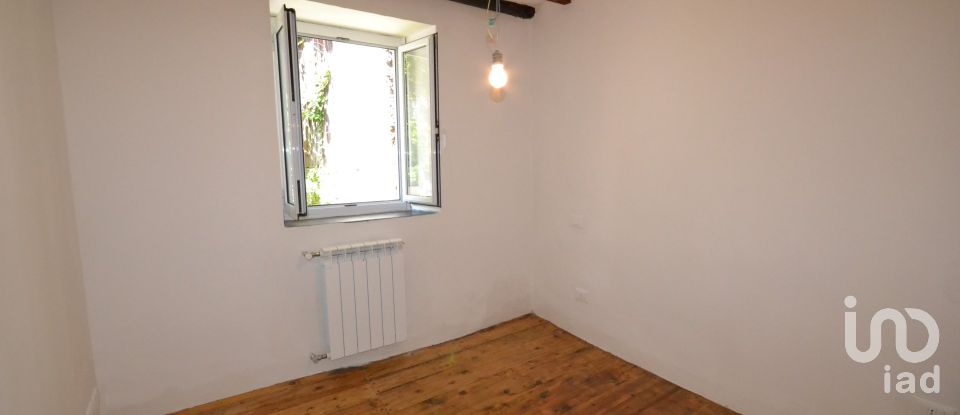 Casa di paese 3 locali di 45 m² in Lumarzo (16024)