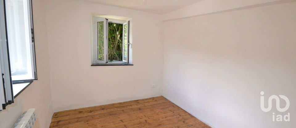 Casa di paese 3 locali di 45 m² in Lumarzo (16024)