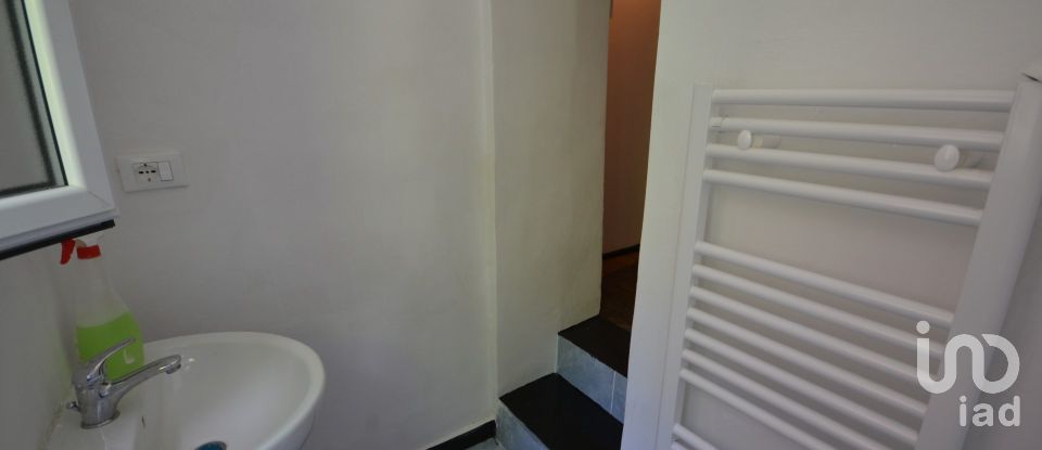 Casa di paese 3 locali di 45 m² in Lumarzo (16024)