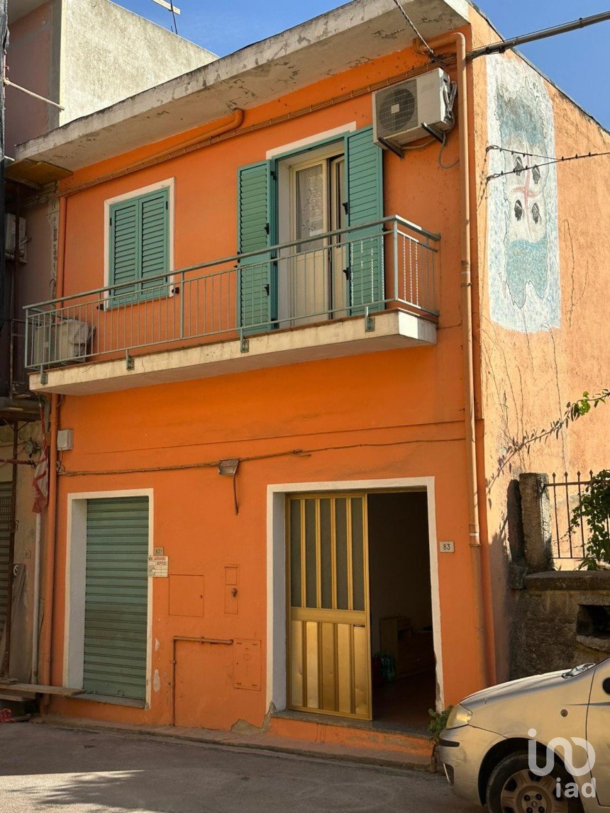 Apartment 0 rooms of 102 m² in Bari Sardo (08042)