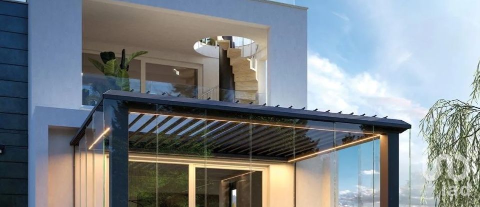 Casa indipendente / Villa 6 locali di 109 m² in Fermo (63900)