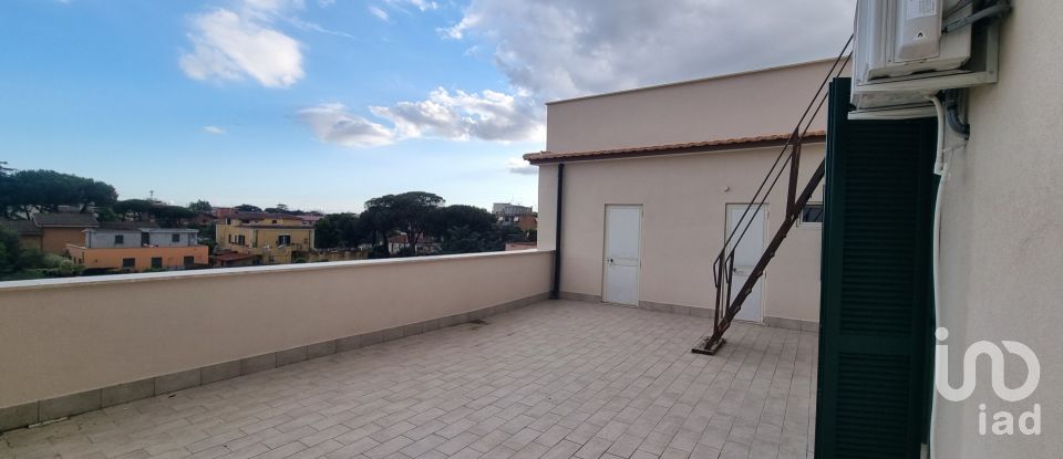 Loft 2 locali di 95 m² a Roma (00155)