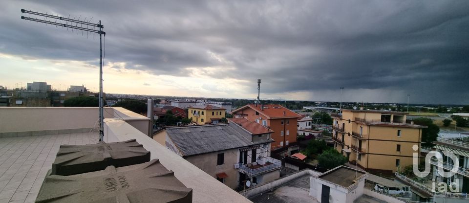 Loft 2 locali di 95 m² a Roma (00155)