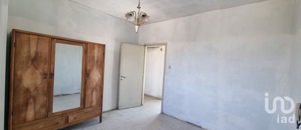 Loft 2 locali di 95 m² a Roma (00155)