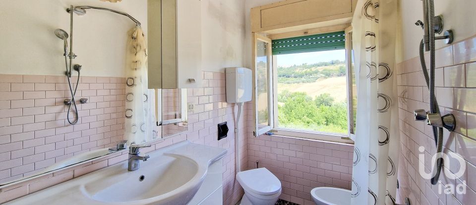 Casa indipendente 6 locali di 290 m² in Campofilone (63828)