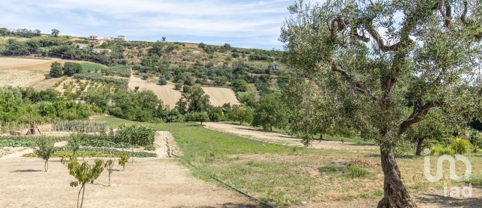 Casa indipendente 6 locali di 290 m² in Campofilone (63828)