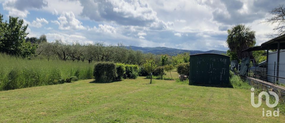 Farm 5 rooms of 160 m² in Cannara (06033)