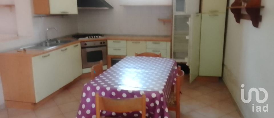 Casale 19 locali di 485 m² in Morro d'Oro (64020)