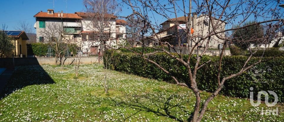 Villa Bifamiliare 8 locali di 150 m² a Arezzo (52100)