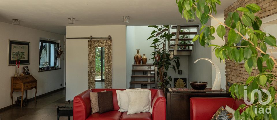 Townhouse 5 rooms of 336 m² in Civitanova Marche (62012)