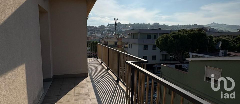 Quadrilocale di 90 m² a Roseto degli Abruzzi (64026)