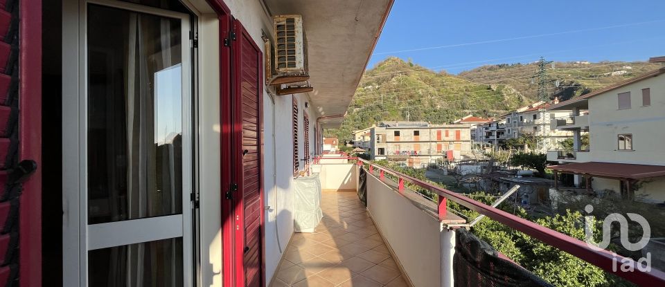 Appartamento 6 locali di 100 m² a - (87030)