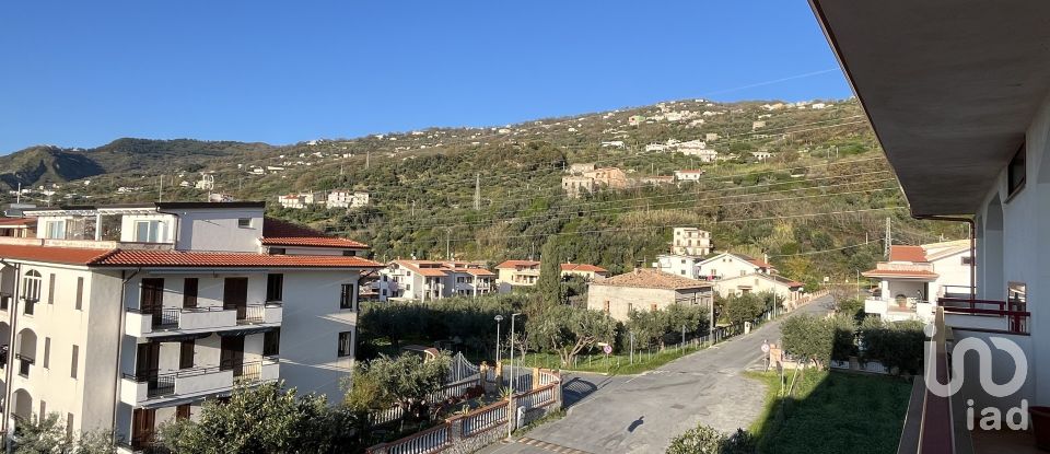 Appartamento 6 locali di 100 m² a - (87030)