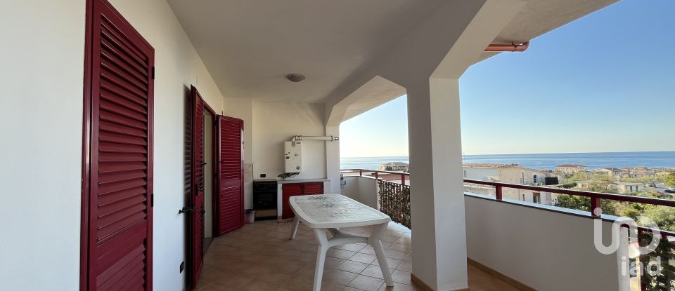 Appartamento 6 locali di 100 m² a - (87030)