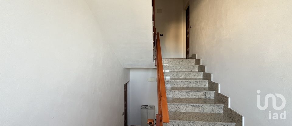 Appartamento 6 locali di 100 m² a - (87030)