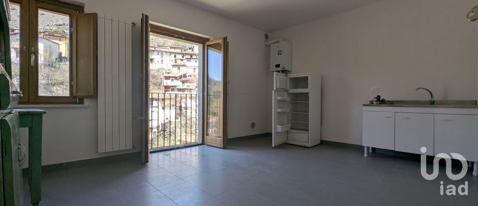 Costruzione di 217 m² in L'Aquila (67100)
