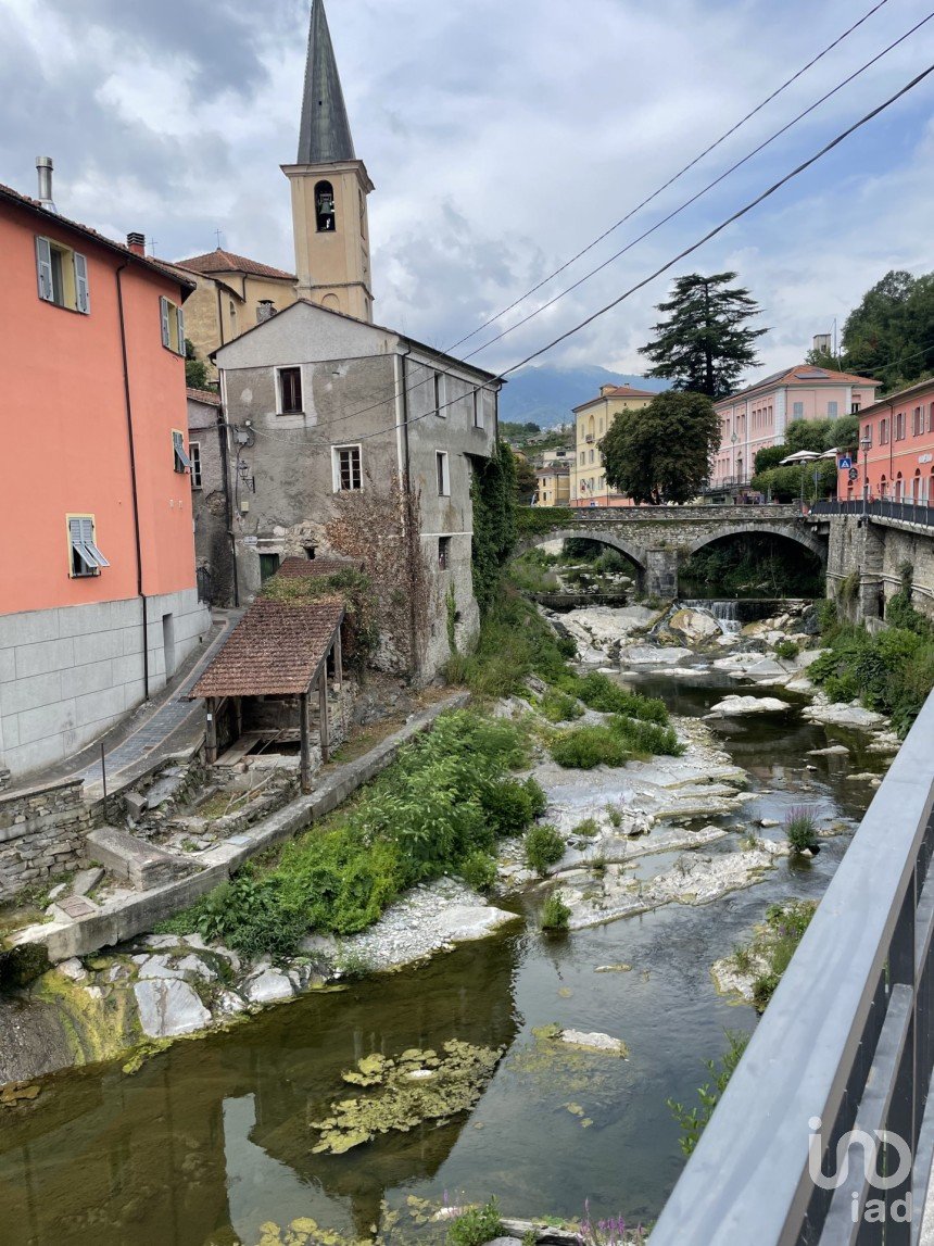 Appartamento 5 locali di 101 m² a Borgomaro (18021)