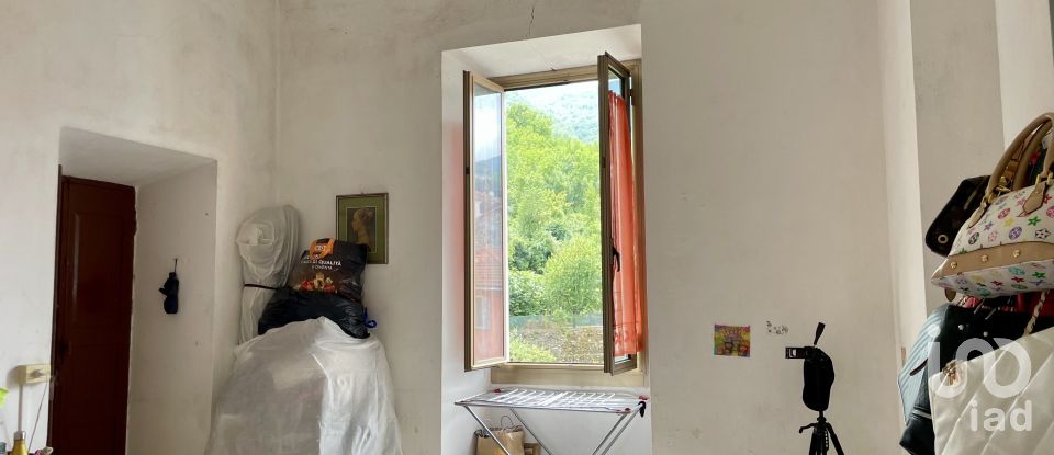 Appartamento 5 locali di 101 m² a Borgomaro (18021)