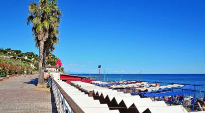 Hotel-ristorante di 450 m² in Albisola Superiore (17011)