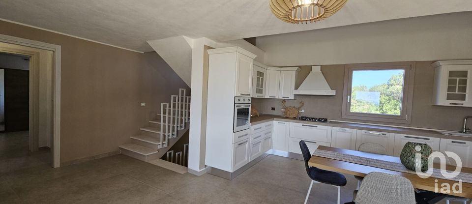 Casale 7 locali di 180 m² in Carloforte (09014)
