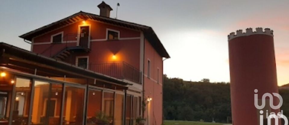 Hotel-ristorante di 750 m² in Fabriano (60044)