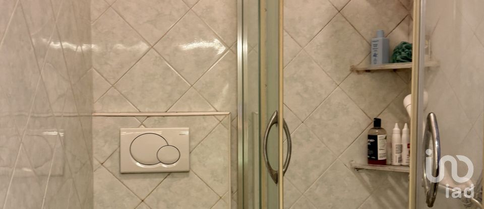 Apartment 7 rooms of 100 m² in Roma (00167)