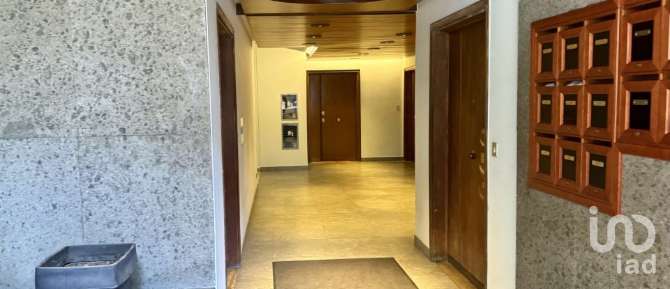 Apartment 7 rooms of 100 m² in Roma (00167)