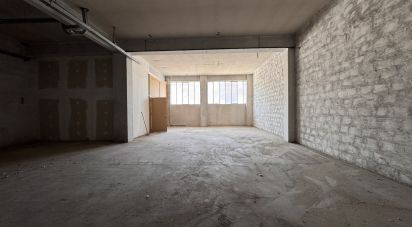 Capannone di 1.300 m² in Pesaro (61122)