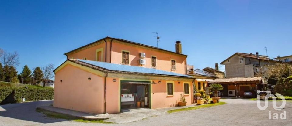 Pizzeria di 284 m² in Lanciano (66034)