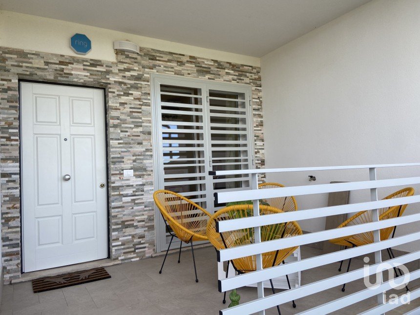 Villa Bifamiliare 4 locali di 90 m² a Guidonia Montecelio (00012)