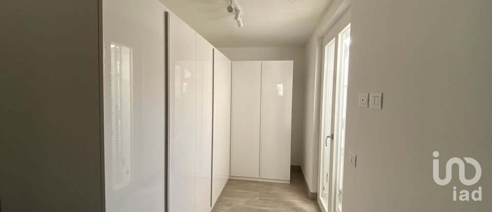 Villa Bifamiliare 4 locali di 90 m² a Guidonia Montecelio (00012)