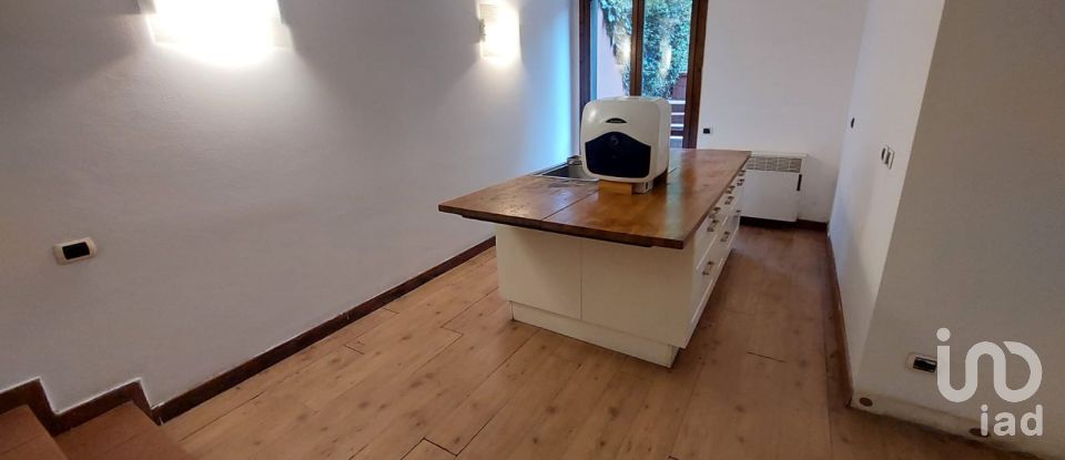 Trilocale di 149 m² a Solaro (20020)