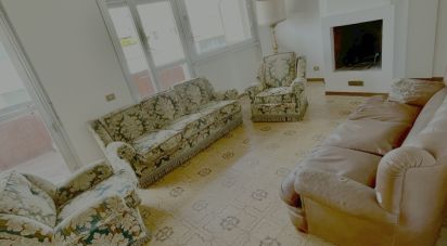 Appartamento 9 locali di 180 m² a Prato (59100)