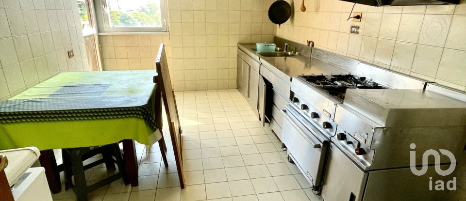 Appartamento 9 locali di 180 m² a Prato (59100)