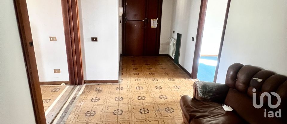 Appartamento 9 locali di 180 m² a Prato (59100)