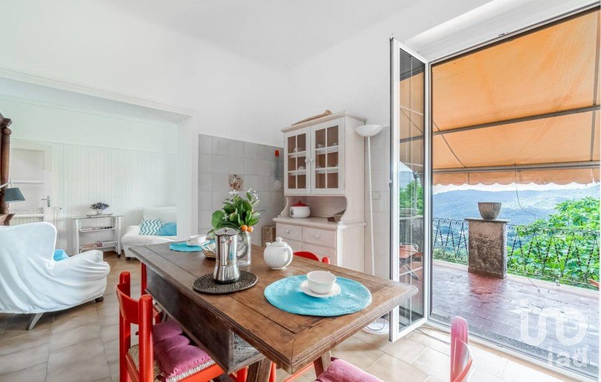 Apartment 6 rooms of 80 m² in Carro (19012)